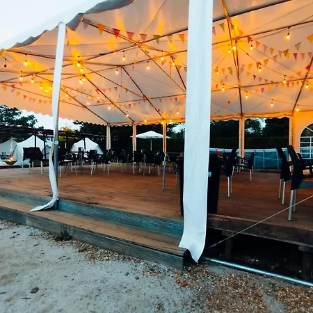 豪华帐篷 O Pedrouzo Pilgrim Camp O Pino