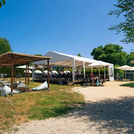 Роскошный шатер Pilgrim Camp Педрусо